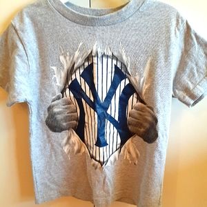 NY Yankees Youth Tshirt